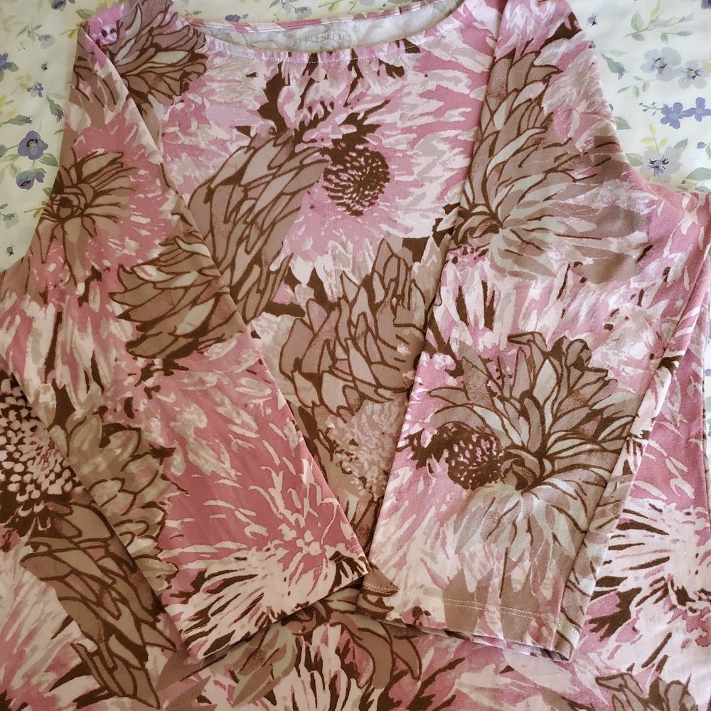 APPLESEED'S "STAIN GLASS" FLORAL PRINT TOP - Picture 4 of 6